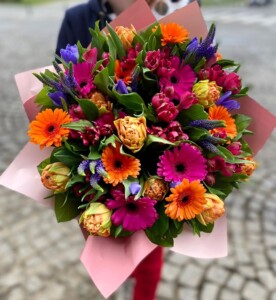 buchet-miniroze-gerbere