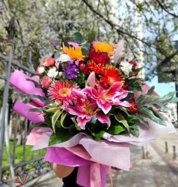 buchet-flori-colorate