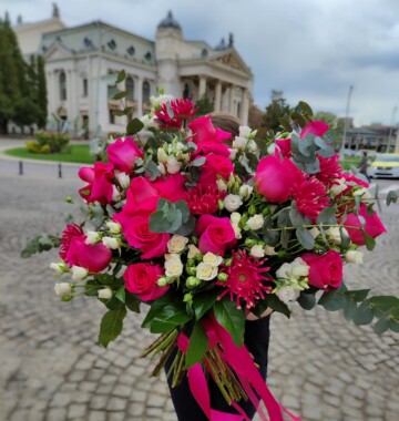buchet-trandafiri-roz