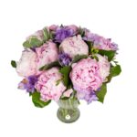buchet-bujori-roz-si-frezii-mov-floral-studio-iasi