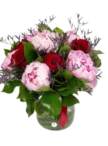 buchet-cu-bujori-roz-si-trandafiri-rosii-floral-studio-iasi