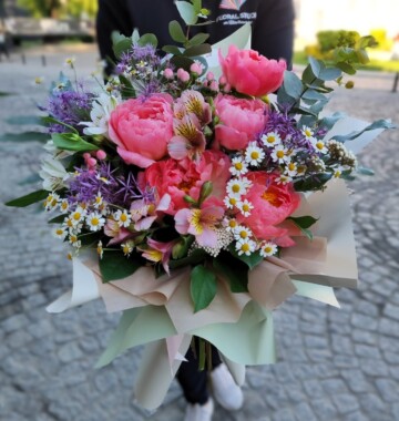 buchet-de-bujori-colorati-floral-studio-iasi