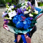 buchet-flori-albastre