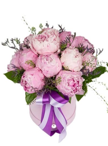 cutie-catifea-roz-bujori-roz-limonium-si-lipidium-floral-studio-iasi