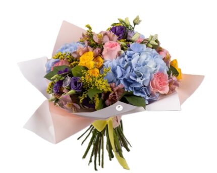 buchet-carusel-hortensii-trandafiri-lisianthus-solidago-floral-studio-iasi