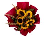 buchet-de-vara-cu-floarea-soarelui-pampas-hypericum-floral-studio-iasi