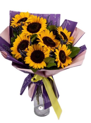 buchet-raza-de-soare-floarea-soarelui-lavanda-salal-floral-studio-iasi