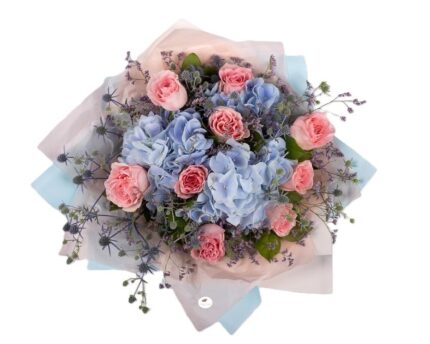 buchet-roua-diminetii-cu-hortensii-pastelate-trandafiri-limonium-floral-studio-iasi