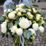 bujori-albi-buchet-floral-studio-iasi