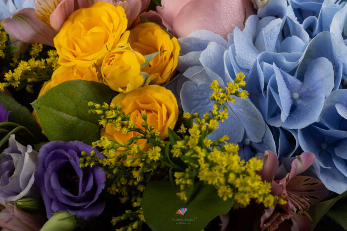 hortensii-trandafiri-lisianthus-solidago-floral-studio-iasi