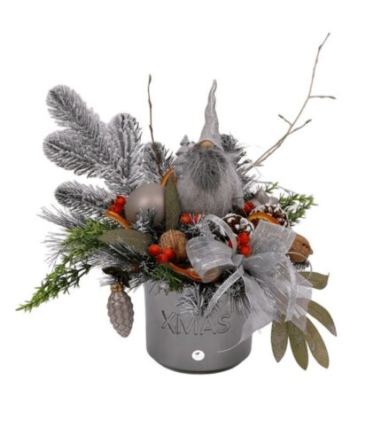 aranjament-artificial-iarna-cu-gnom-floral-studio-iasi