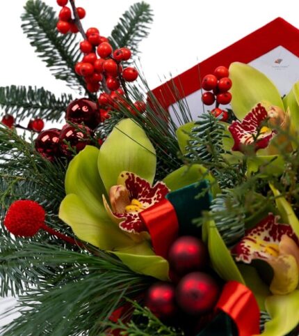 aranjament-de-craciun--plic-rosu-floral-studio-iasi
