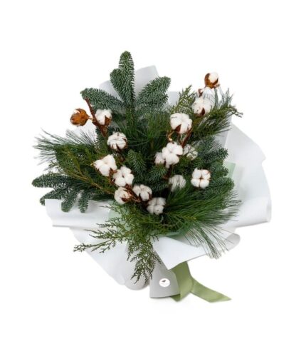buchet-cotton-flori-iarna-bumbac-si-conifere-floral-studio-iasi
