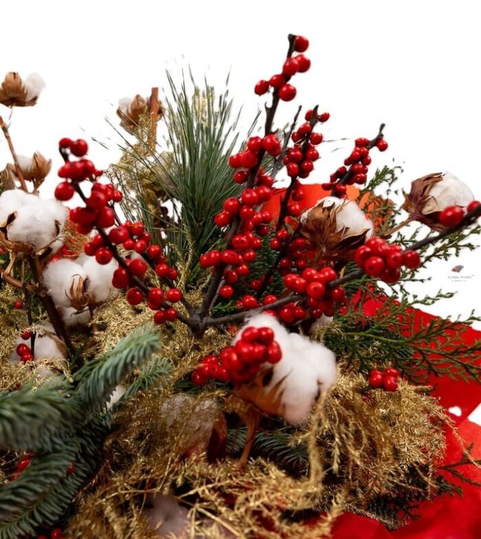 buchet-cotton-ilex-flori-de-iarna-floral-studio-iasi