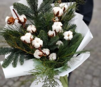 buchet-de-iarna-bumbac-si-brad-floral-studio-iasi