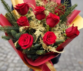 buchet-de-iarna-trandafiri-rosii-floral-studio-iasi