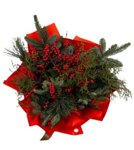 buchet-ilex-conifere-si-flori-de-iarna-floral-studio-iasi