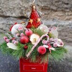ornament-craciun-masa-cu-figurina-floral-studio-iasi