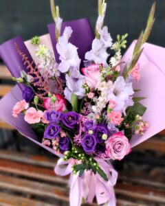 buchet-de flori-roz-pentru-scoala-floral-studio-iasi