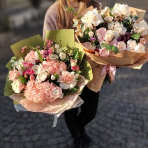 buchete-flori-roz-hortensie-si-trandafiri-floral-studio-iasi