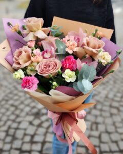 flori-roz-buchet-floral-studio-iasi