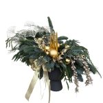 Aranjament auriu cu brad natural și lumânări