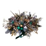 Aranjament în lădiță lemn verde-auriu cu brad artificial și accesorii Crăciun - imagine 2