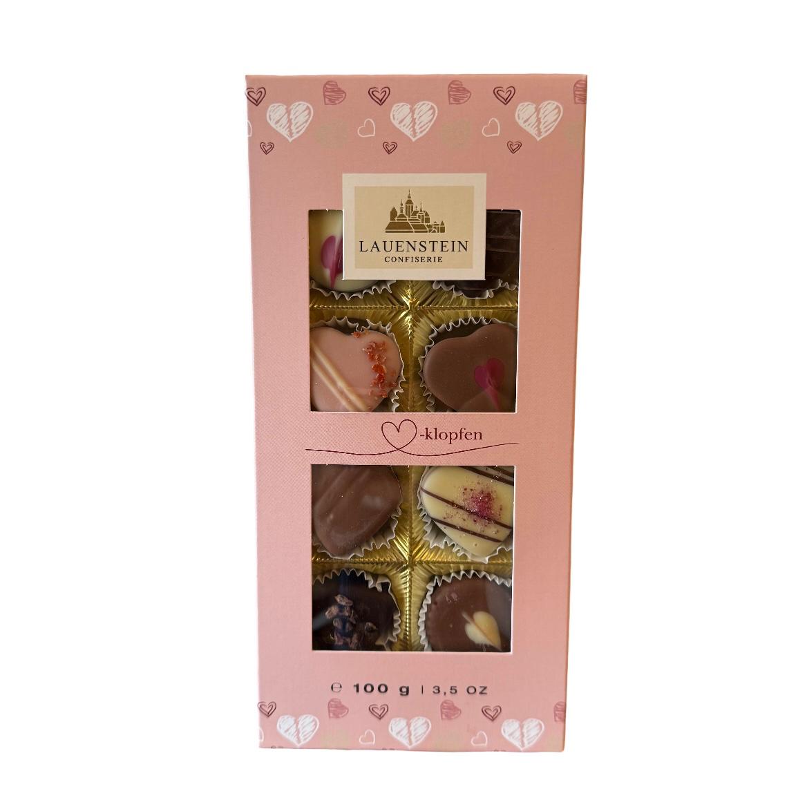Selectie de trufe si praline inima Lauenstein 100 gr. Selectie de trufe si praline inima Lauenstein 100 gr. - imagine 1