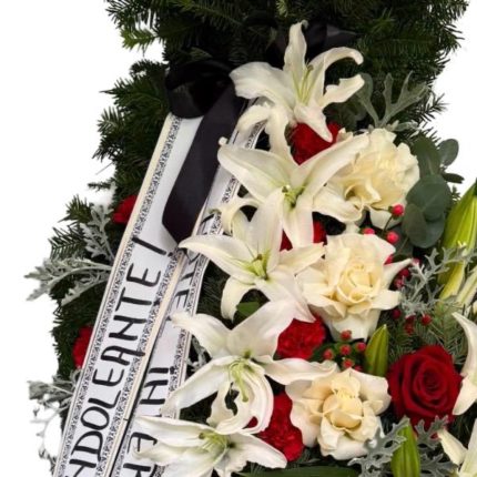 Coroană funerară crini și trandafiri - coroane funerare Iași