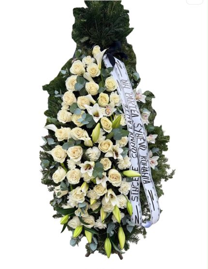 Coroană funerară Eleganță eternă - Floral Studio Iași